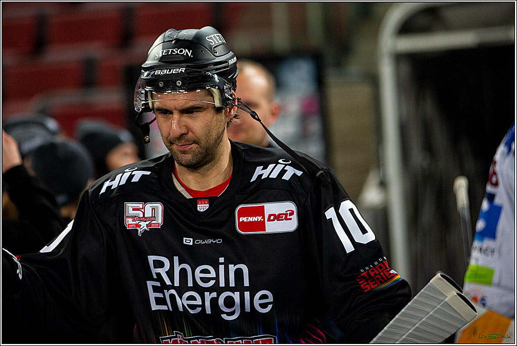 PENNY DEL; Koelner Haie- Fischtown Pinguins; Koeln, 22.12.2022